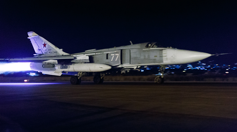 Illustration for article titled Intense Night Shots Show Russian Jets Blasting Out Of Syrian Base